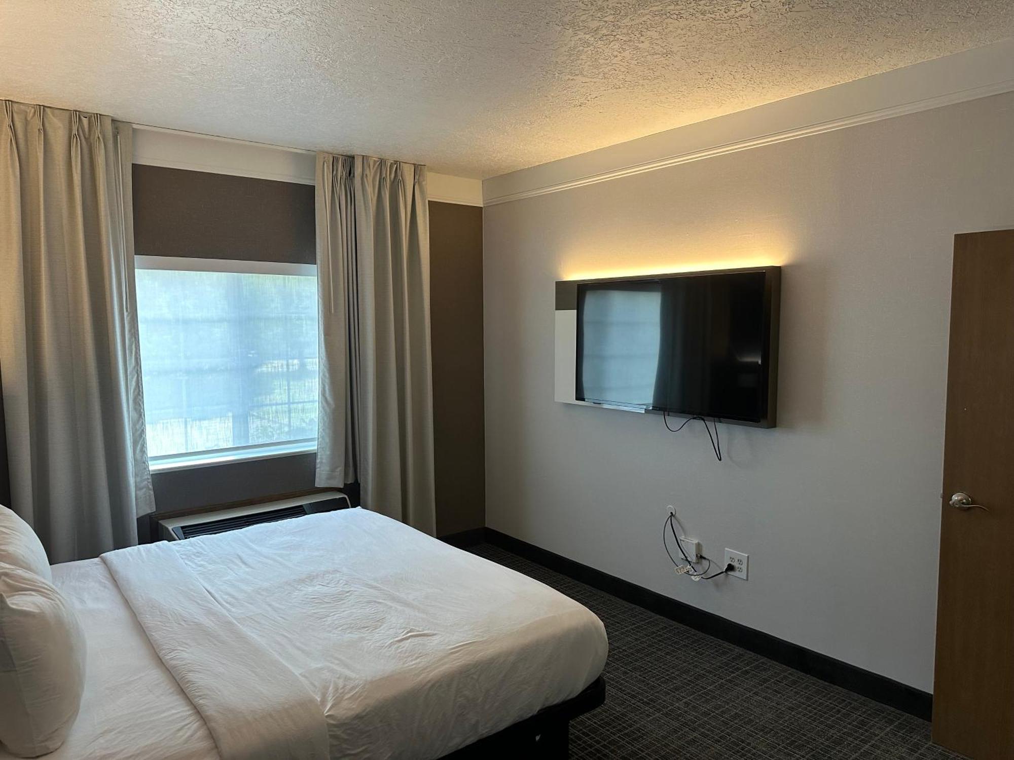 Comfort Suites Clackamas Buitenkant foto