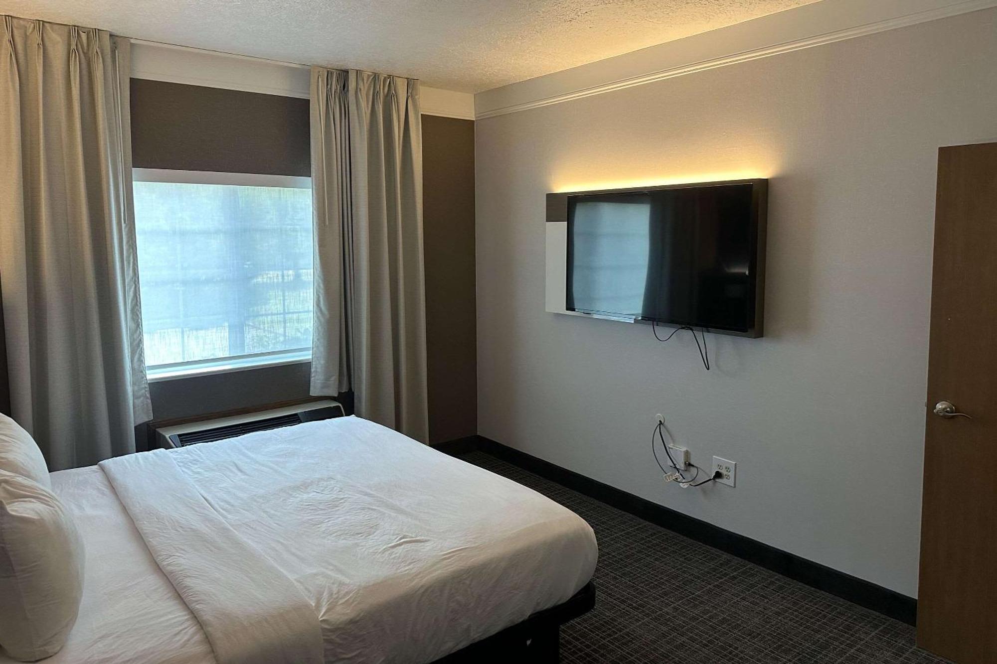 Comfort Suites Clackamas Buitenkant foto